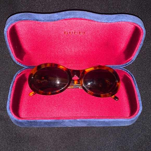 Gucci Accessories - Gucci Vintage Oval Tortoise Sunglasses GG2400